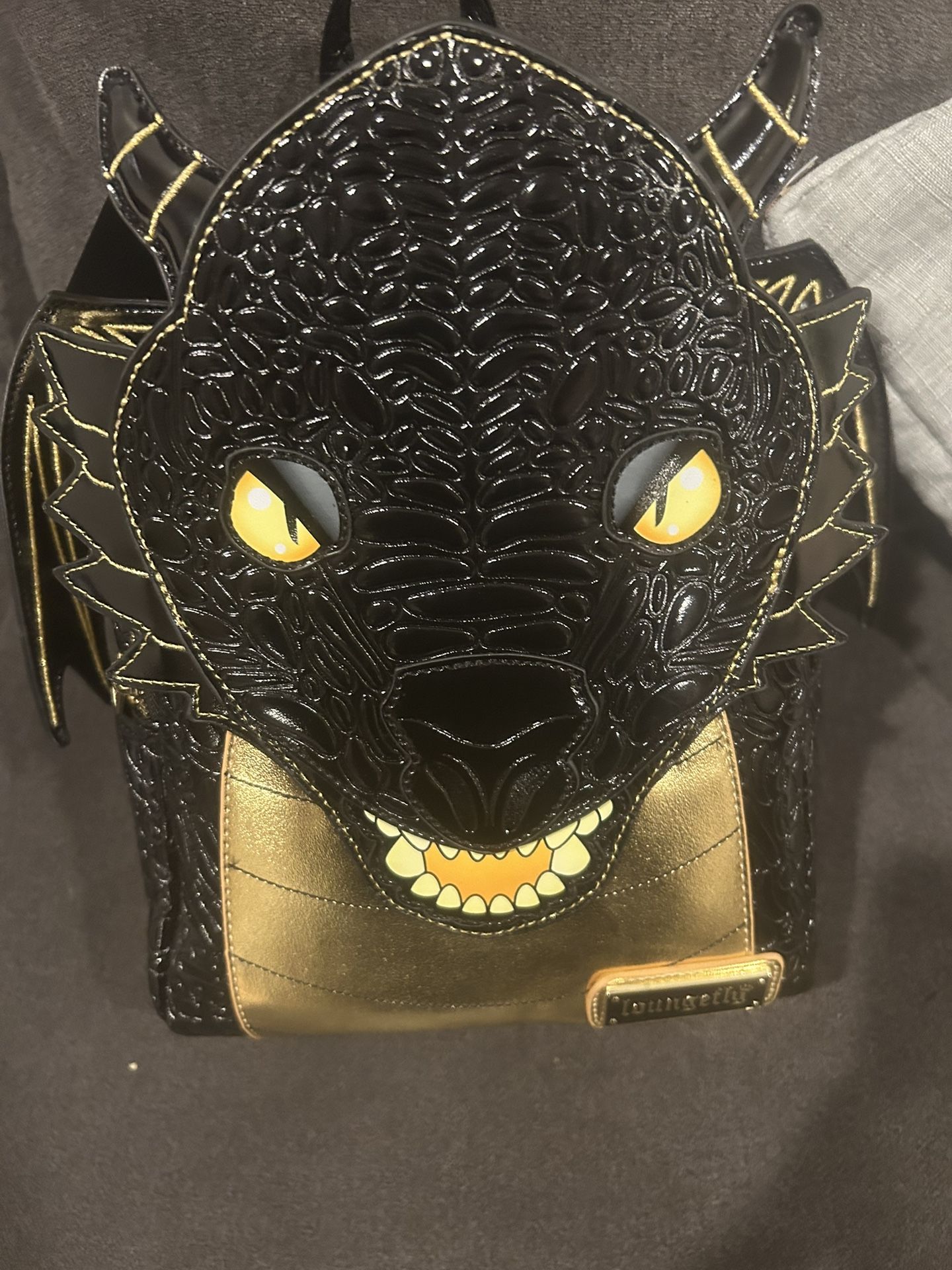 Lounge Fly Dragon Backpack