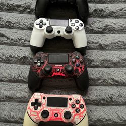 PlayStation 4 Controllers 