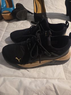 Woman Running shoes