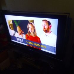 SONY 46 INCH TV MODEL KDL-46XBR4  PRICE $80.00 DOLLARS