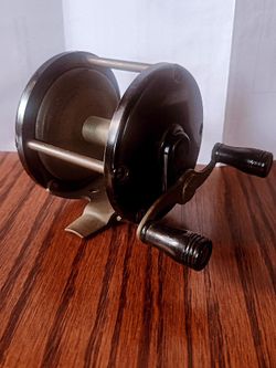 Vintage Ocean City Sealake 930 Fishing Reel