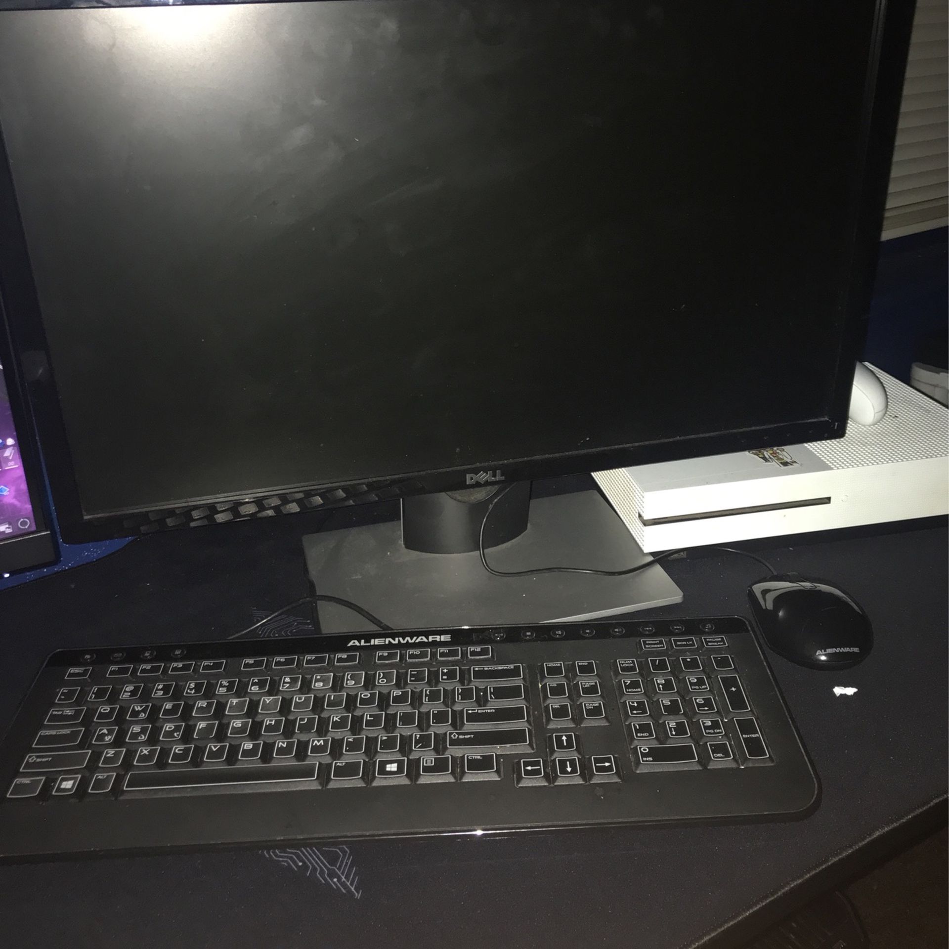 60 Hz Dell Monitor, Alien Ware Keyboard ,and Alien Ware Mouse