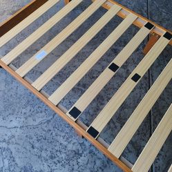 TWIN PLATFORM BED FRAME