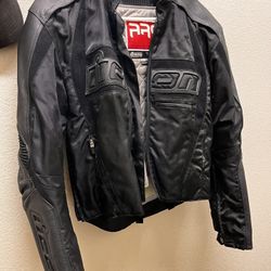 ICON Women’s Small Armored Motorcycle Jacket – Like New