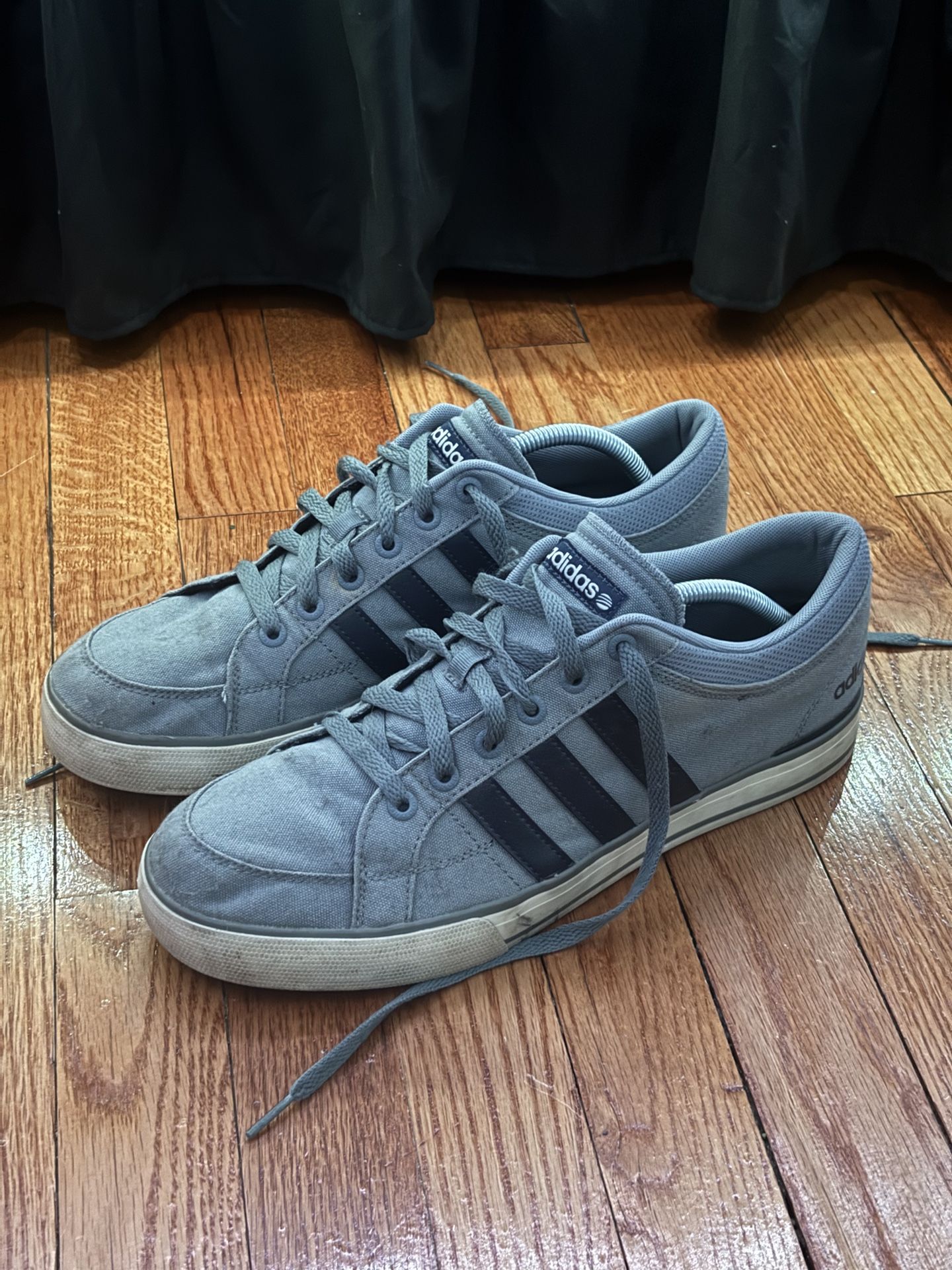 Adidas Men’s Shoes Size 11