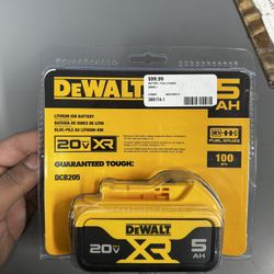 BATTERY, TOOLS-POWER DEWALT DCB205