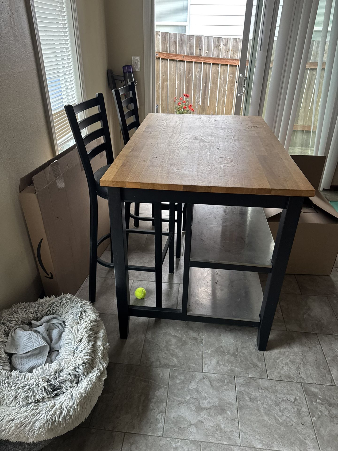 2 Chair Table