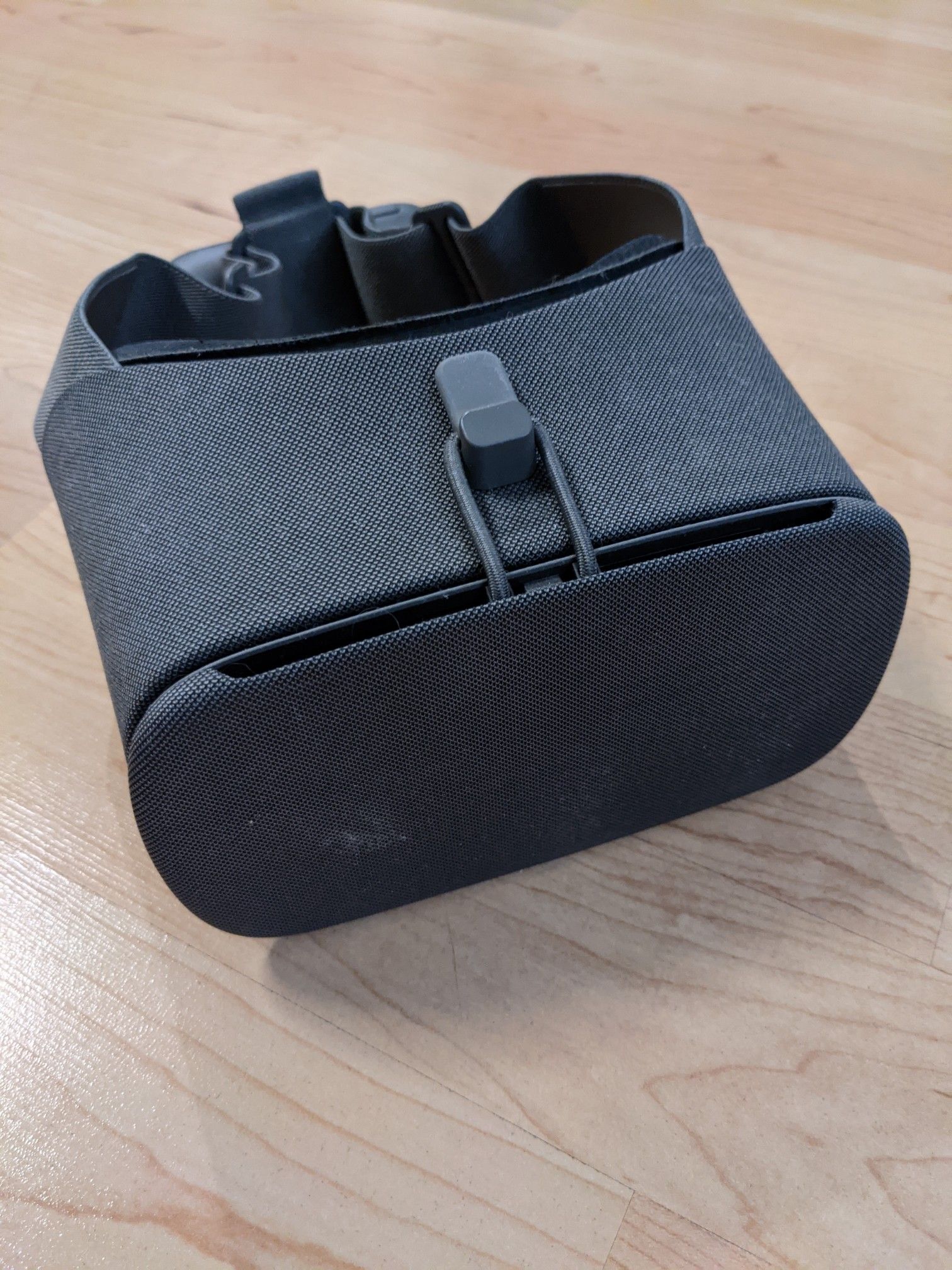 Google Daydream VR Headset