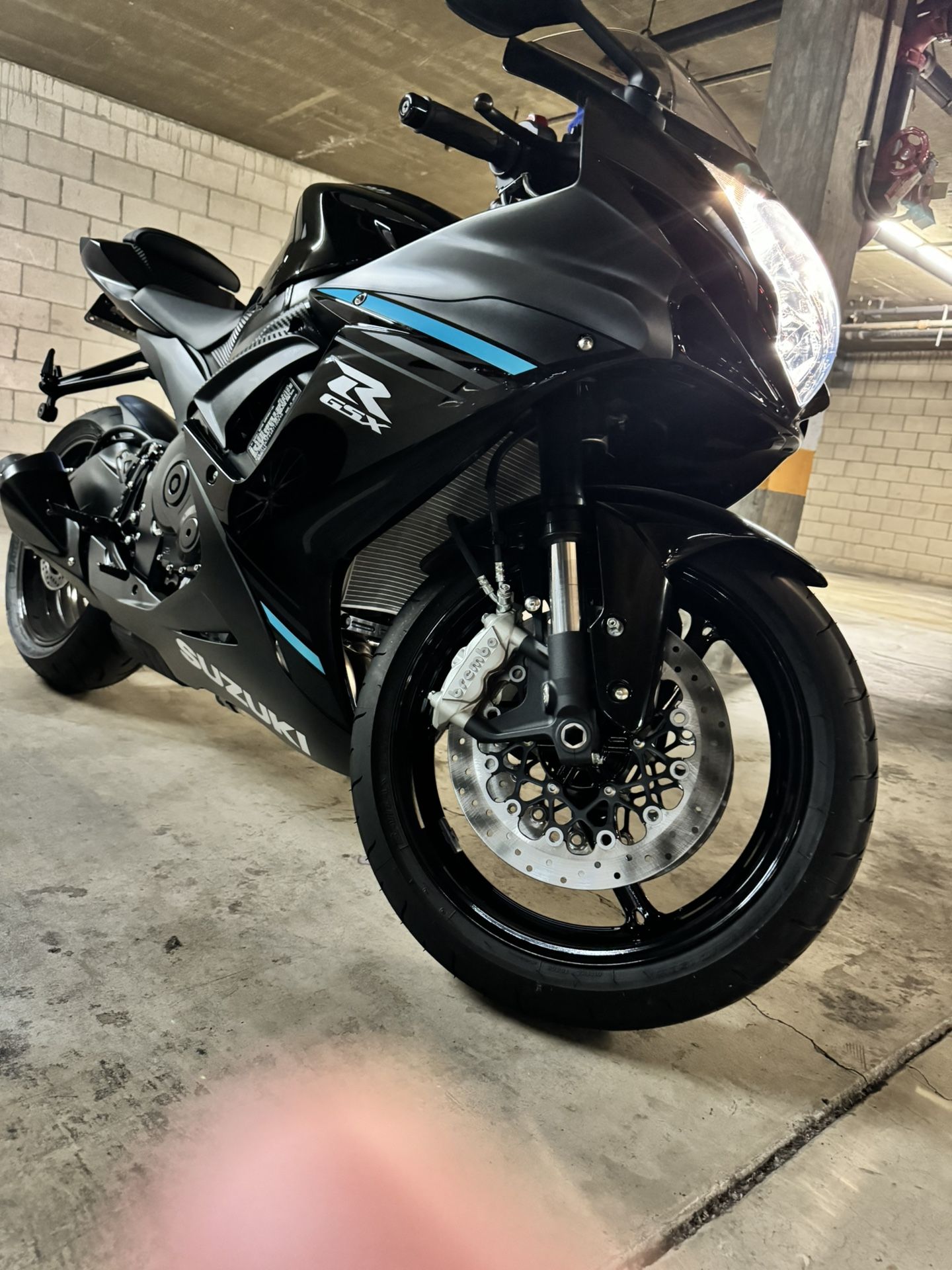2024 Suzuki GSX 600 r Gixxer