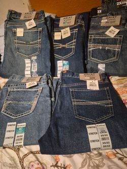 Por favor ver etiketa,  si pregunta estan disponible es q es la talla q busca,$65 cada uno fijo$$ Seagoville Tx