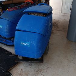 Floor Scrubber Machine