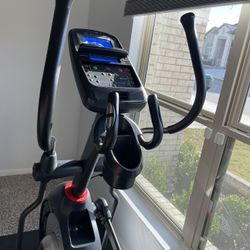 Schwinn 470 Elliptical 