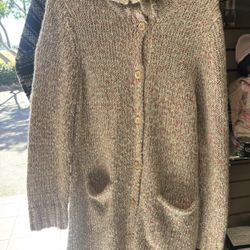 Knit Sweaters & Cardigans