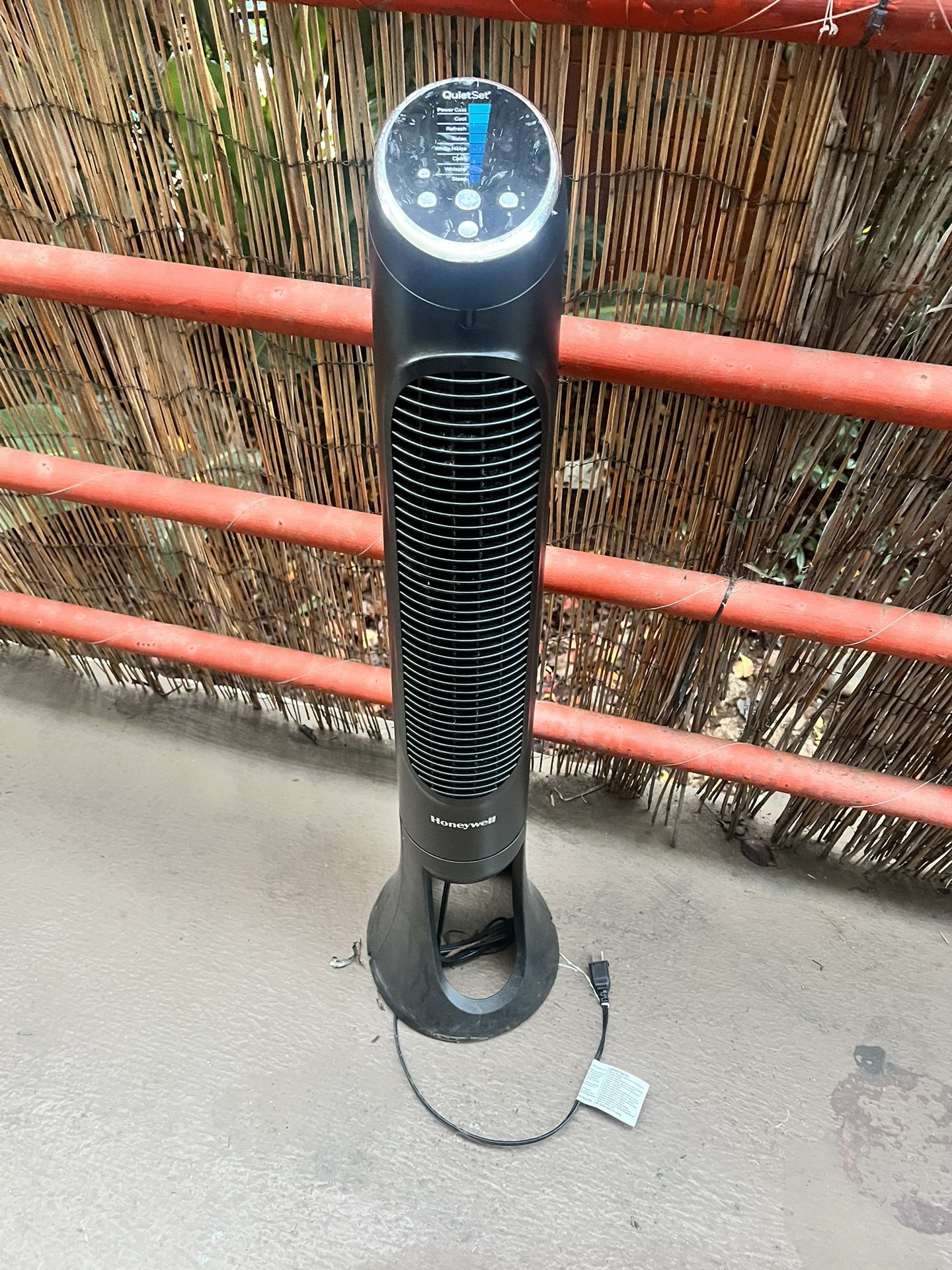 Honeywell QuietSet Whole Room Tower Fan-Black HYF290B Original Package