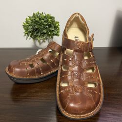 Algeria  Women’s Leather Shoes