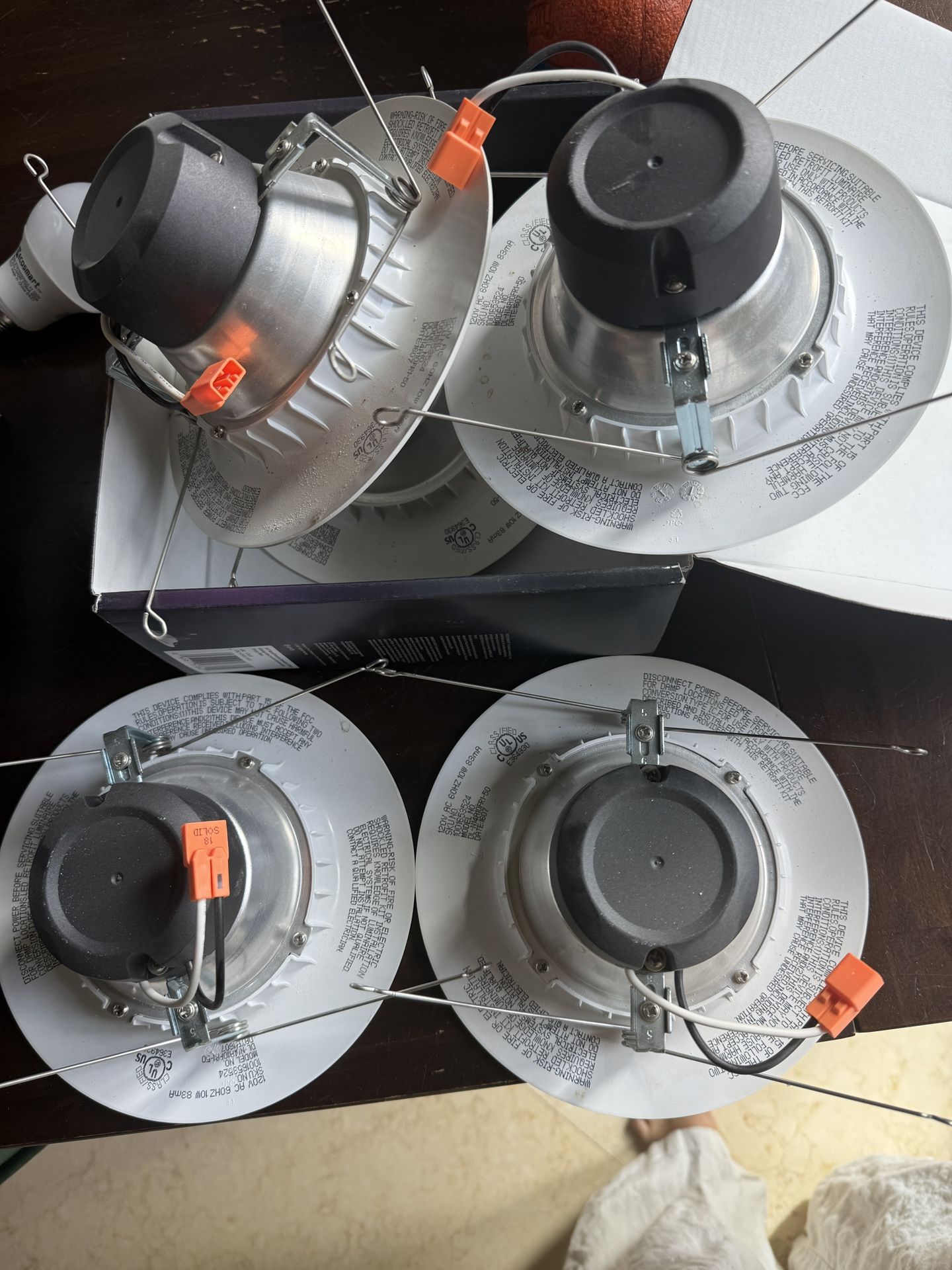 Commercial Electric 5/6in LED White Light X40 ($5ea) 