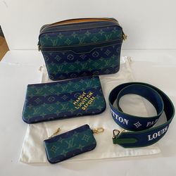 Louis Vuitton trio messenger bag