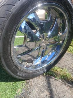 22 inch Chrome rims