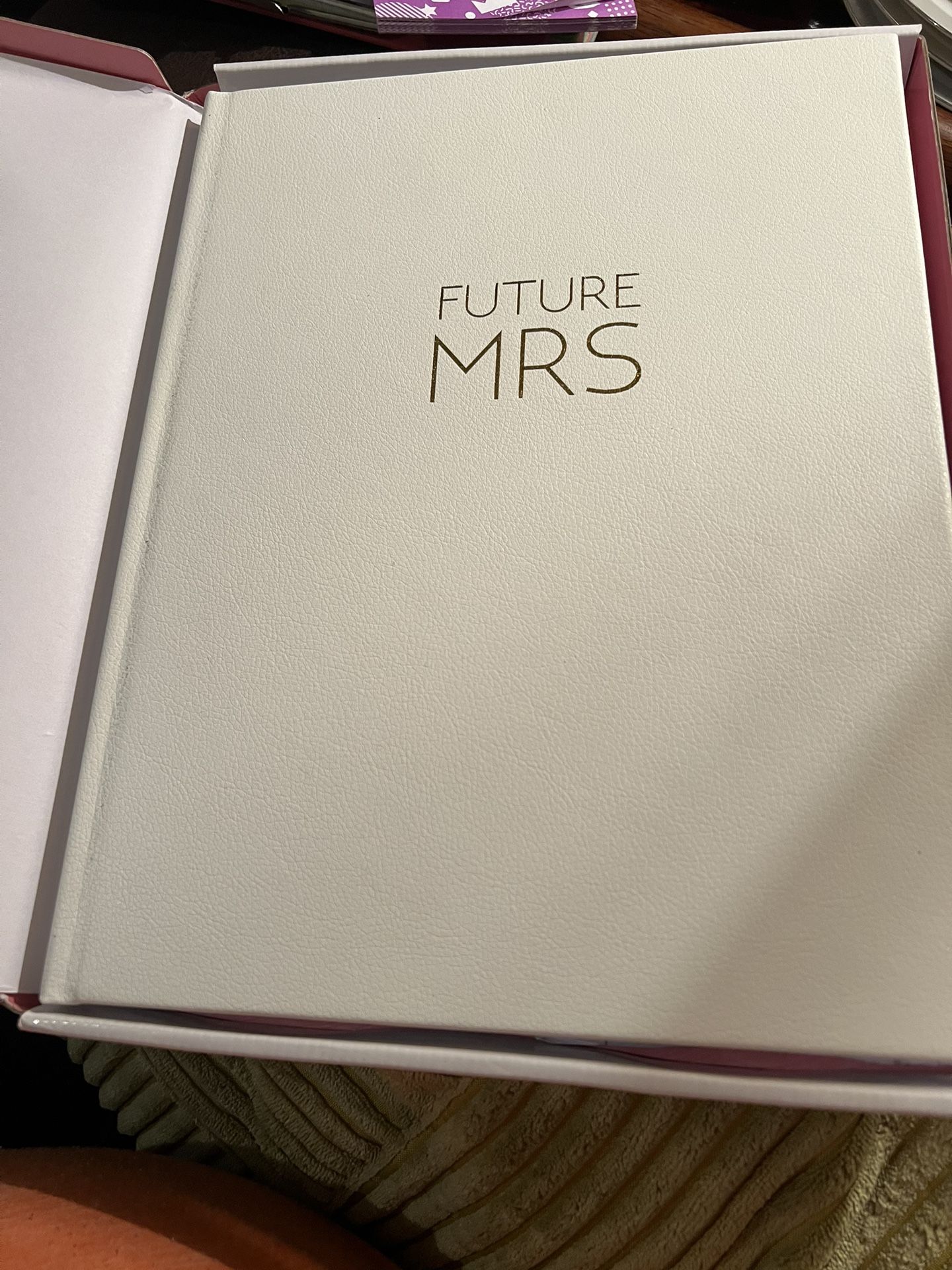“NEW” Wedding album 
