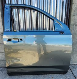 2020 2021 2023 2024 CHEVY SUBURBAN  RIGHT PASSENGER FRONT DOOR