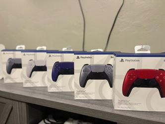 PS5 CONTROLLERS