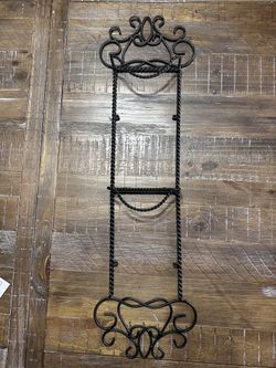 Picture/Towel Rack $5