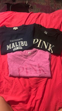 Women’s Graphic Tees