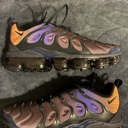 Vapor Maxs For Sale Size 10 120$
