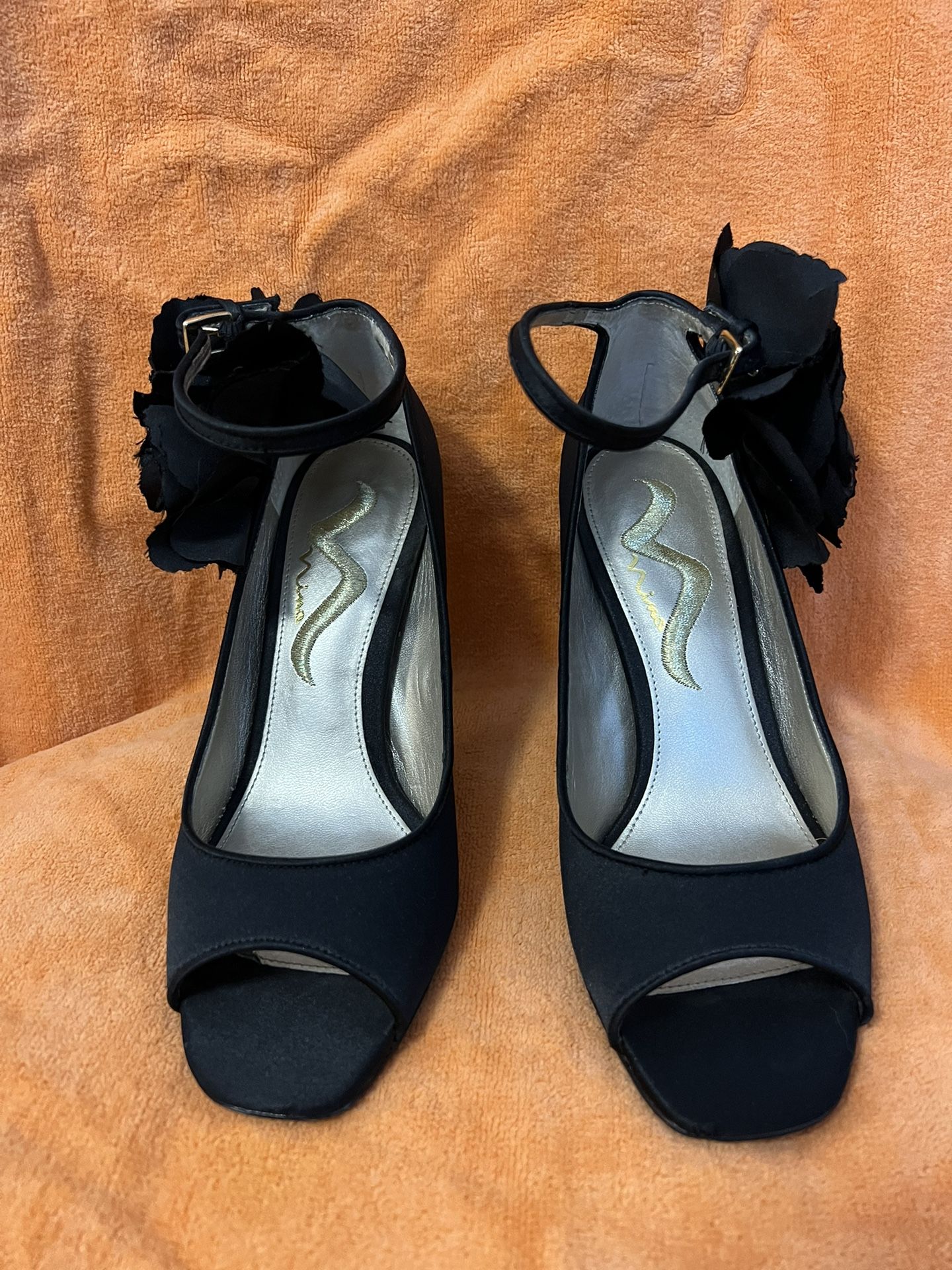 Nina Ankle Strap Black Satin Open Toe Shoes Size 7.5