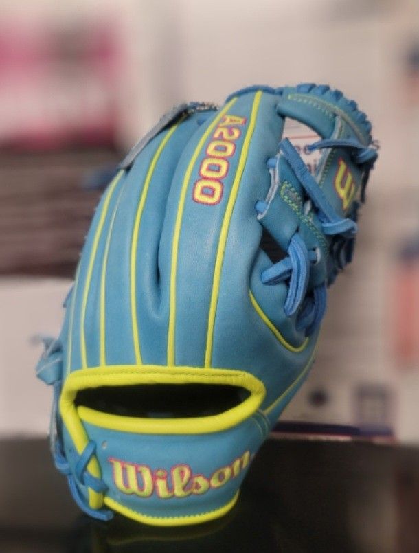 Baseball Glove Wilson A2000