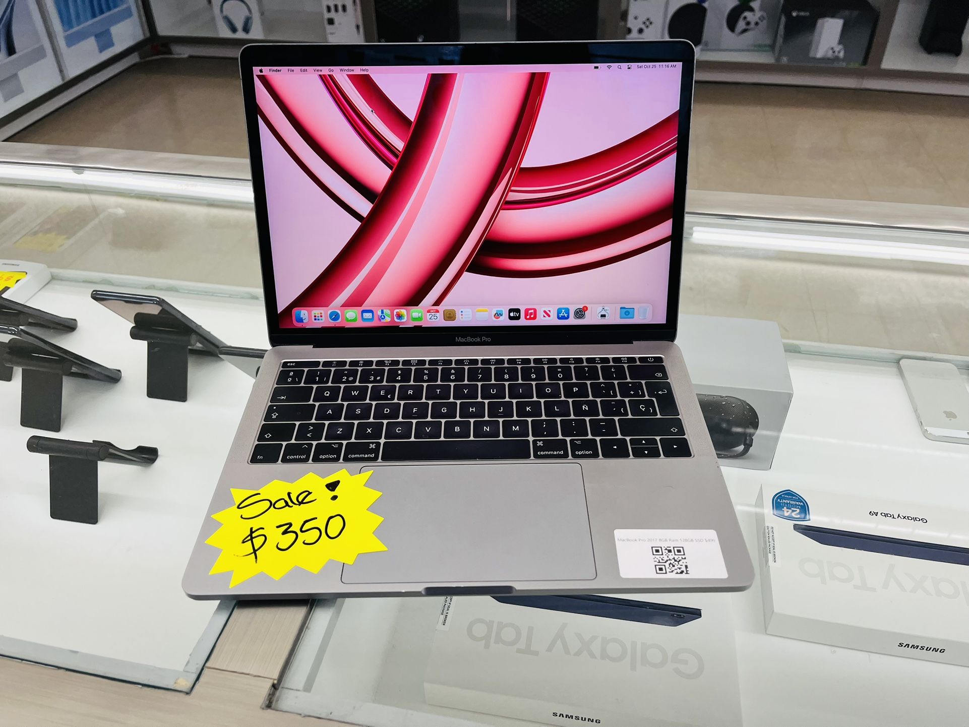 MacBook Pro 2017 8gb Ram 128gb Ssd 