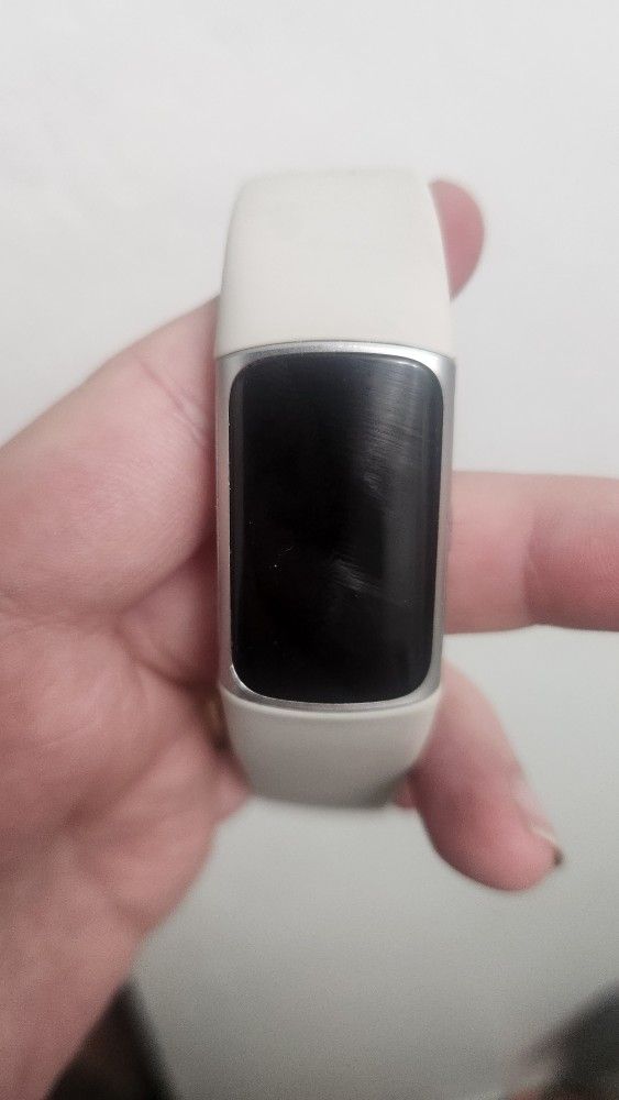 Fitbit Charge 6