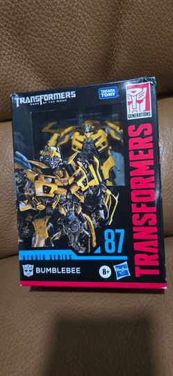 Hasbro Transformers Bumblebee Studio Series SS87 Deluxe Action Figure Official
