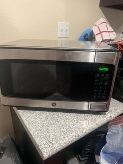 Microwave barely used