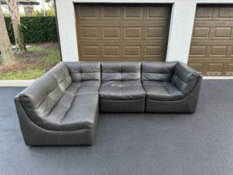 🛋️Sectional Sofa/Couch - Z Gallerie - Gray - Delivery Available 🚛w