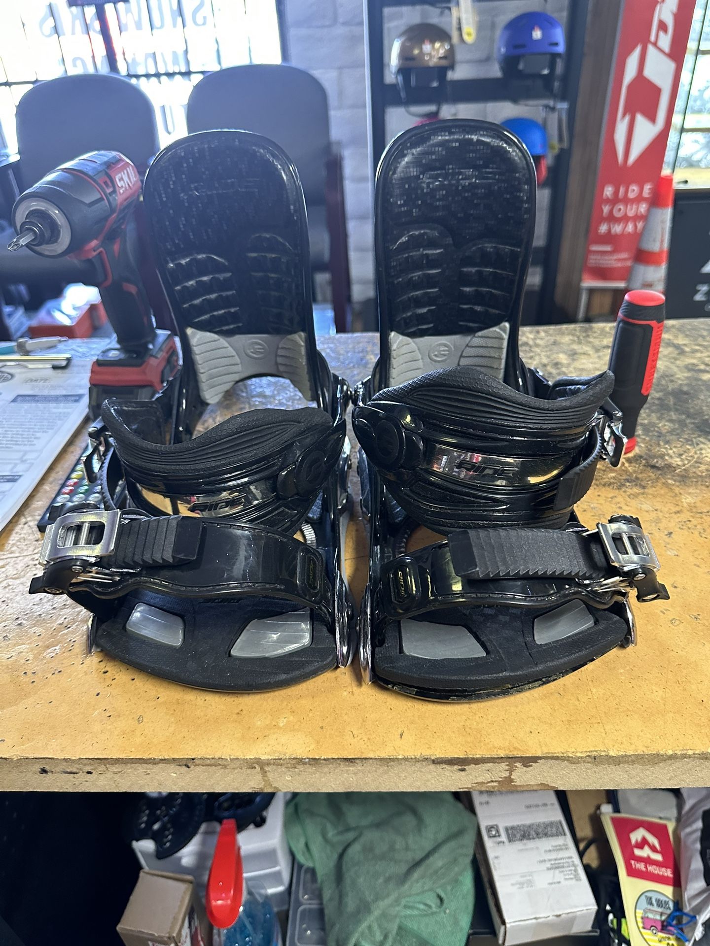 Ride Spi Large Snowboard Bindings On Sale