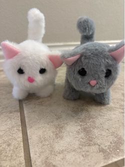Meowing walking cats￼