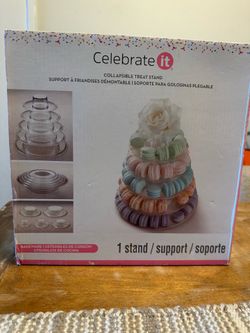 Celebrate it collapsible treat stand