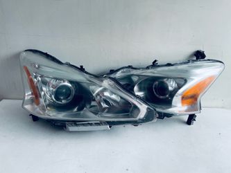 2013-2015 NISSAN ALTIMA set LEFT AND RIGHT SIDE HEADLIGHT HALOGEN OEM