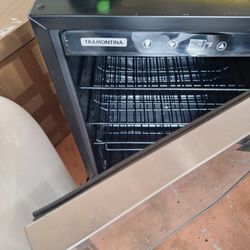 $50 LIKE  NEW! NutriChef Wine Cooler Holds 48 Cans Or 24 Bottles  2.3 Cf