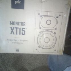 Polk Audio Monitor Xt15 Speakers (2)