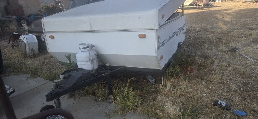 Coachmen Pop Up Trailer
