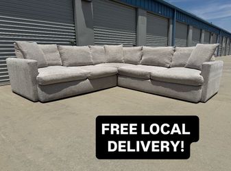FREE DELIVERY || Living Spaces 3Pc Low Profile Sectional