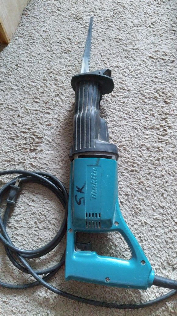 Makita Repro Saw