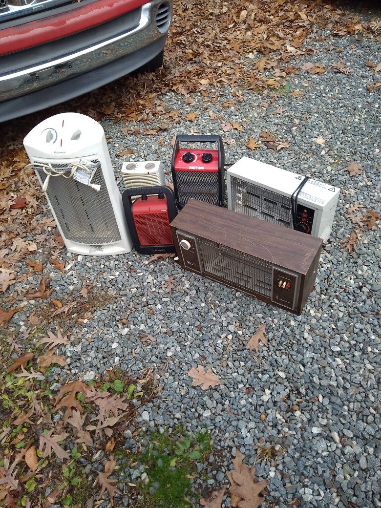 6 Electric Heaters For Sale. TALL ONE HAS BEEN SOLD