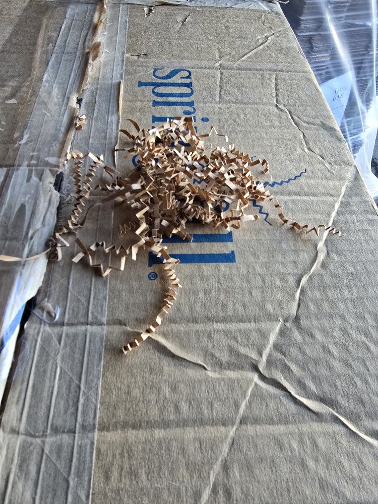 40 Lbs Spring Fill Crinkle Paper Void Filll Packing Supplies C40kr