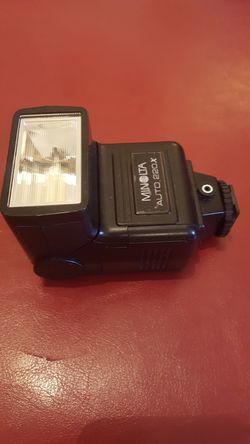 Minolta Auto Electroflash 220X Camera Flash