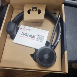 Poly Voyager 4310 UC