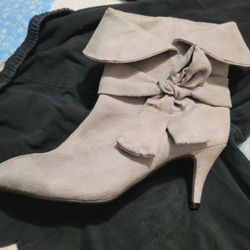 Ankle Boots  45.00  Obo
