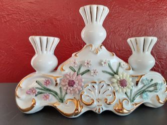 VERY UNIQUE AND GORGEOUS LOOKING 3 CANDLE HOLDER